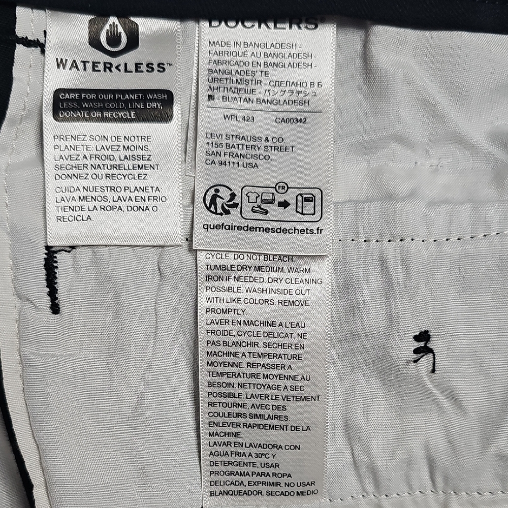 Men's Dockers‎ Black Khaki Comfort Waistband Relaxed Fit Pants With Pleats - Picture 7 of 7